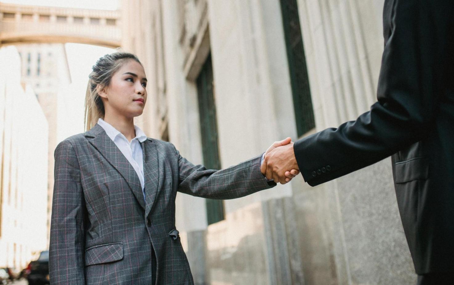 Materiali formativi aggiornati per il diritto contrattuale